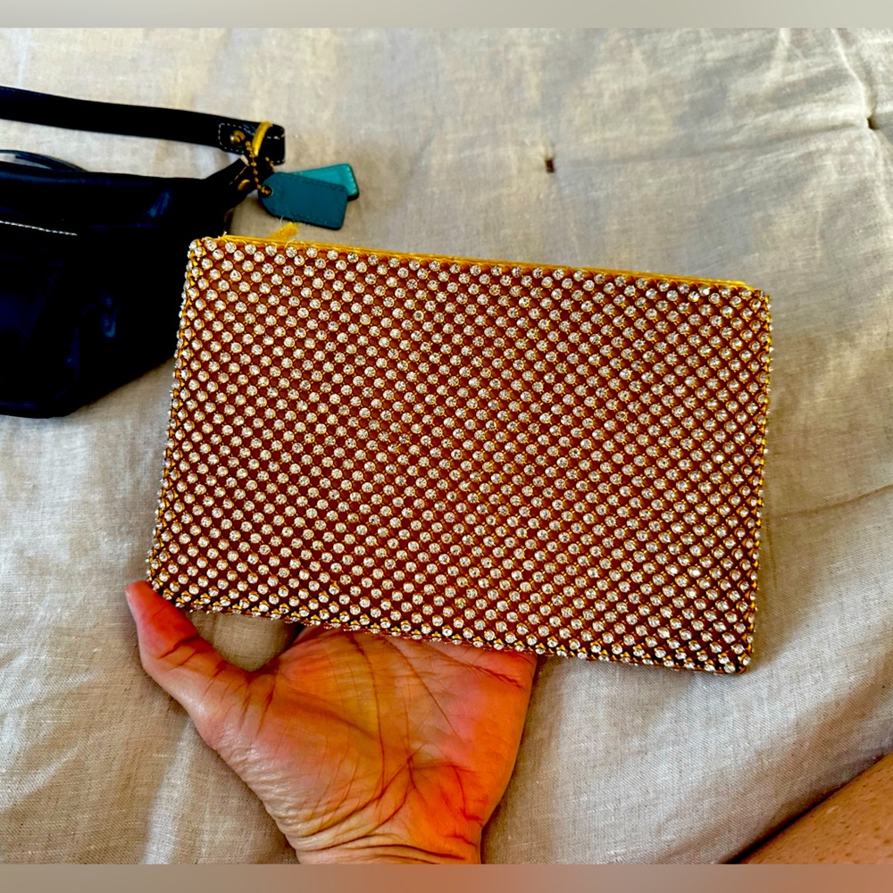 Cachê clutch bag